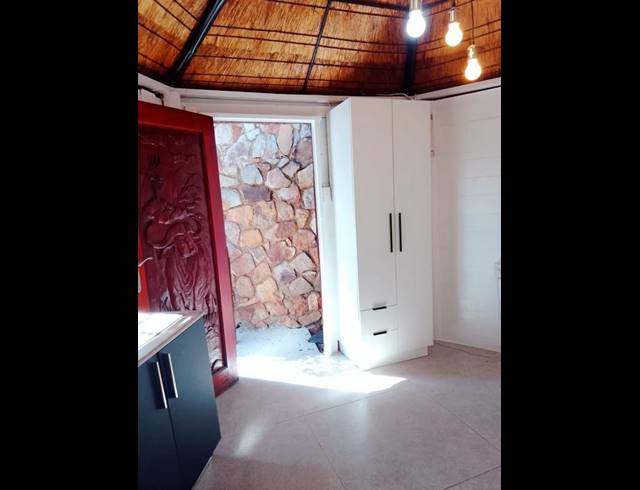1 BEDROOM PROPERTY TO RENT IN NORTHCLIFF